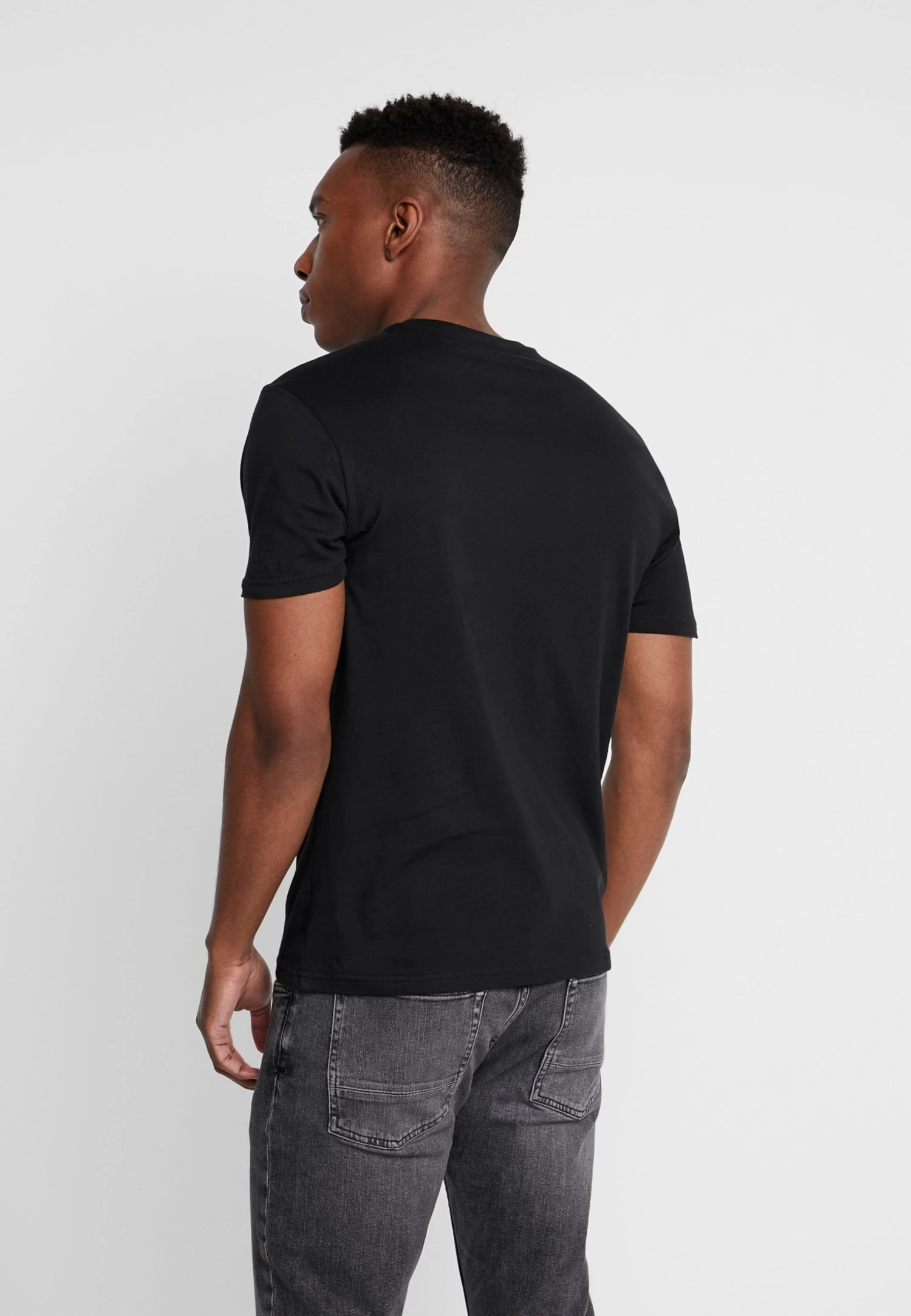 Pier One 3 Pack - T-Shirt Basic - Black 3 Pier One 3 Pack - T-Shirt Basic - Black - Afbeelding 3