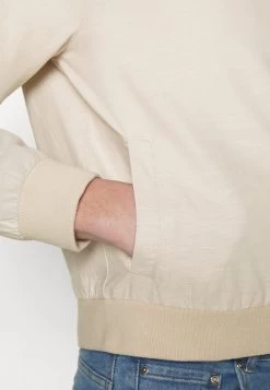 Pier One Bomberjacks - Beige -Pier One Verkoopwinkel 2aaa0e5d7e314004b7873f919d0ce4a0