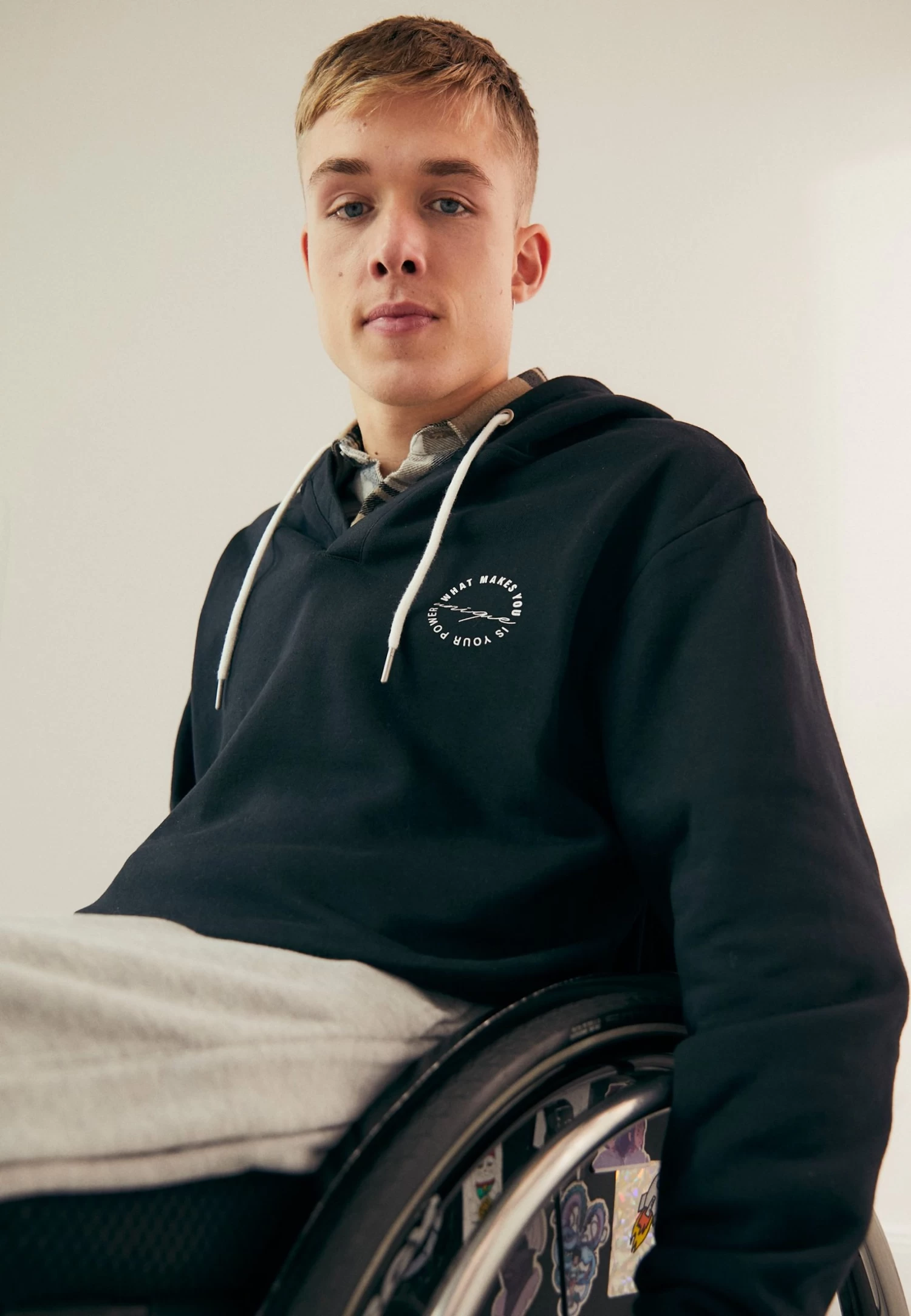 Pier One Sweater - Black 1 Pier One Sweater - Black