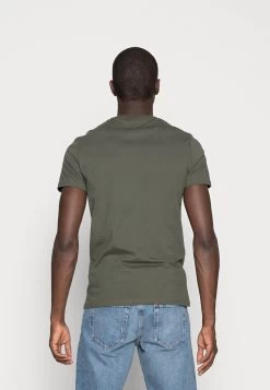 Pier One 3 Pack - T-Shirt Basic - Black/Grey/Green 9 Pier One 3 Pack - T-Shirt Basic - Black/Grey/Green -Pier One Verkoopwinkel 302b28ae9cfb4ba48ebdbc5d108d4998