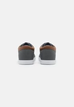 Pier One Unisex - Sneakers Laag - Grey -Pier One Verkoopwinkel 4b65cf34cf5e47c0a6efdc07f3d8fa53