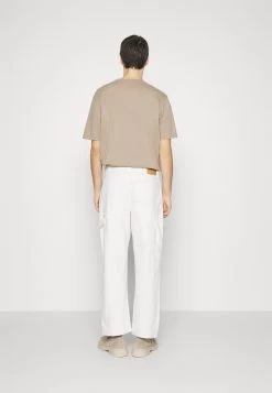 Pier One Carpenter Colored Twill- Straight Leg Jeans - Off-White 10 Pier One Carpenter Colored Twill- Straight Leg Jeans - Off-White -Pier One Verkoopwinkel 4fab3a7ad84e43dfa273cbbbc4f63ebc