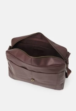 Pier One Leather Unisex - Laptoptas - Brown -Pier One Verkoopwinkel 5b4d14f90e4c4510b679f04d80f27b19