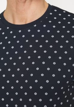 Pier One 3 Pack - T-Shirt Print - White/Dark Blue/Red -Pier One Verkoopwinkel 5fcb9053133a4f0cbf3c72e8cff6c432