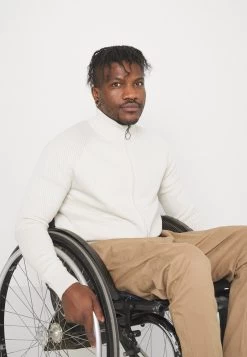 Pier One Vest - Off White -Pier One Verkoopwinkel 71d3668adaf443ab9b811ddde92452be