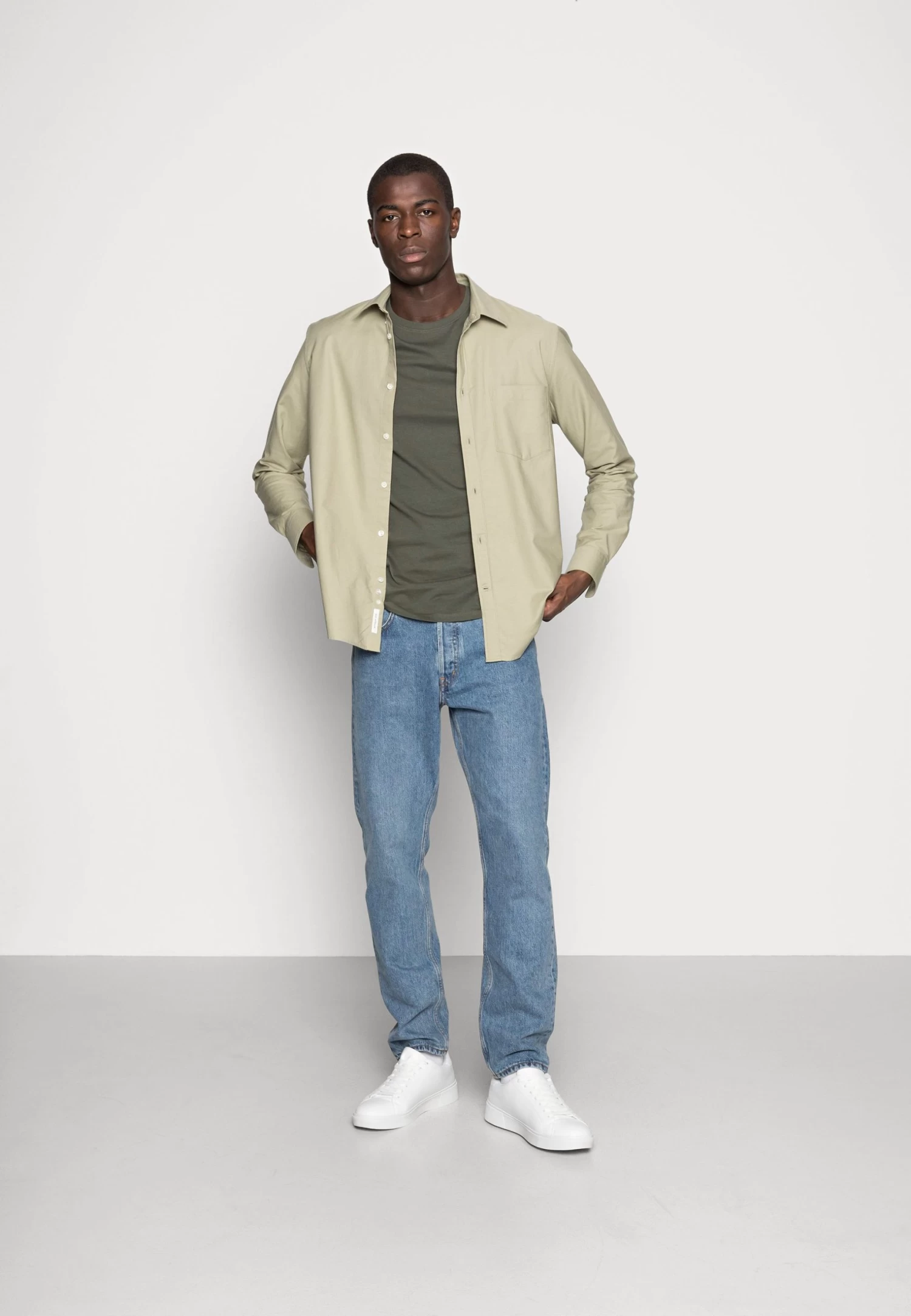 Pier One 3 Pack - T-Shirt Basic - Black/Grey/Green 1 Pier One 3 Pack - T-Shirt Basic - Black/Grey/Green