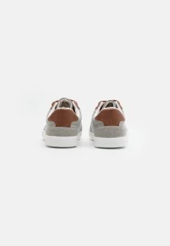 Pier One Unisex - Sneakers Laag - Light Grey -Pier One Verkoopwinkel 7c4e08796d2149fc9365f67598b7eb4f