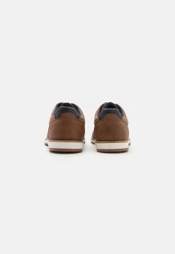 Pier One Sportieve Veterschoenen - Cognac -Pier One Verkoopwinkel 93d873450820490c9e77eb6718fb66c3