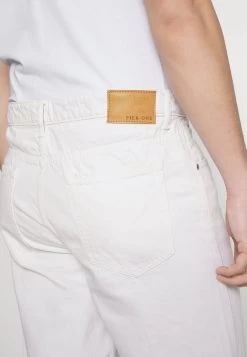 Pier One Colored Twill White Denim - Jeansshort - White Denim -Pier One Verkoopwinkel a636a2d6a4a8465daf4783bb72a28209