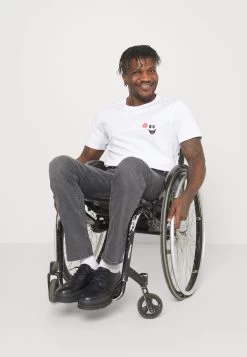 Pier One Straight Leg Jeans - Grey Denim -Pier One Verkoopwinkel aa391ddaeb5b4eb88a37b8d011fe8892