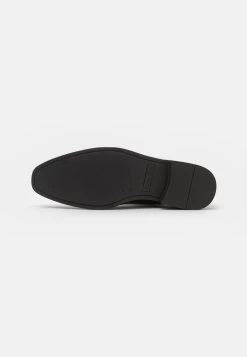 Pier One Unisex - Veterschoenen - Black 10 Pier One Unisex - Veterschoenen - Black -Pier One Verkoopwinkel aff3df024aac41e99566dabd074d68c2