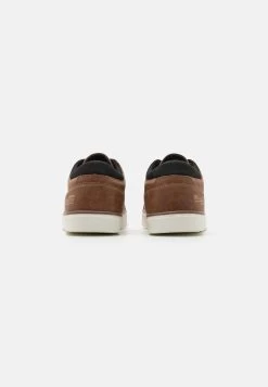 Pier One Sneakers Laag - Cognac -Pier One Verkoopwinkel c179352cbf354ec887f25290834dd5a5