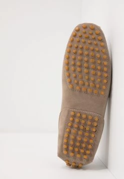 Pier One Unisex - Mocassins - Taupe -Pier One Verkoopwinkel c5f4c97fe8f2408ba40fa709d094740e
