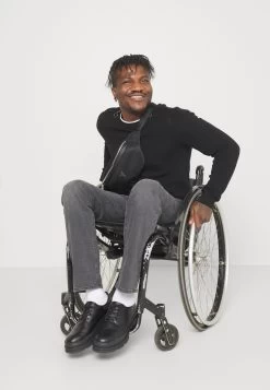 Pier One Straight Leg Jeans - Grey Denim -Pier One Verkoopwinkel d68e27744b6d4606b039de4932177e16