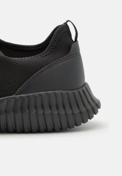 Pier One Sneakers Laag - Black -Pier One Verkoopwinkel da21a0204b9943a1b0a5be03e6d2430f