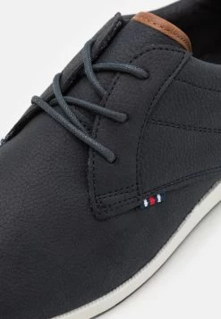 Pier One Sportieve Veterschoenen - Dark Blue/White -Pier One Verkoopwinkel dff75f48d15744d2a2c522f733b15946