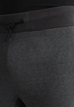 Pier One Trainingsbroek - Dark Grey 11 Pier One Trainingsbroek - Dark Grey -Pier One Verkoopwinkel e1e35522afbd424296d37d965a7827c3