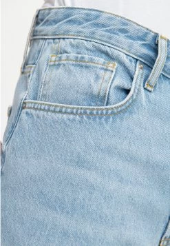 Pier One Relaxed Fit Jeans - Light Blue Denim -Pier One Verkoopwinkel ee520cf09c674455bf8bbd0f4ce3fc62