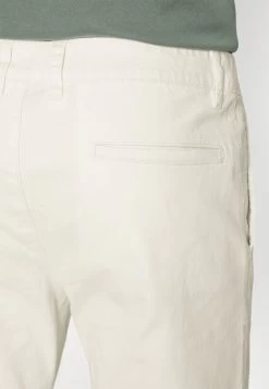 Pier One Chino - White 11 Pier One Chino - White -Pier One Verkoopwinkel eeb5fc9811444f8fba403a1a0cd3e719
