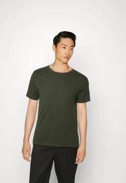 Pier One 7 Pack - T-Shirt Basic - Black/Dark Blue/Dark Green 15 Pier One 7 Pack - T-Shirt Basic - Black/Dark Blue/Dark Green -Pier One Verkoopwinkel f813e743b35a434896682ecea426a1cd